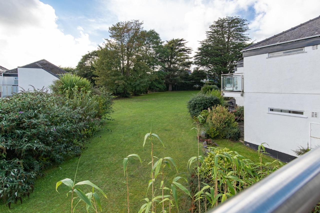25 Coedrath Park - Sea Views From Balcony, Short Walk To Beach, Parking Saundersfoot Extérieur photo